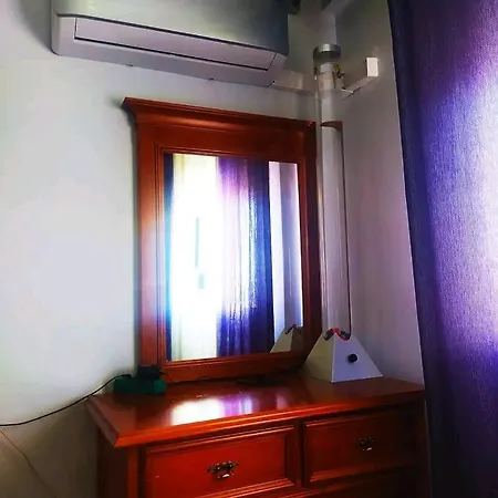 Habitacion Amplia En Piso Compartido, Cama 1,50,Tv Отель типа 