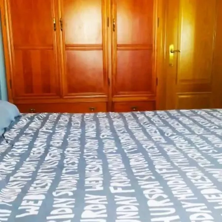 Habitacion Amplia En Piso Compartido, Cama 1,50,Tv Отель типа 